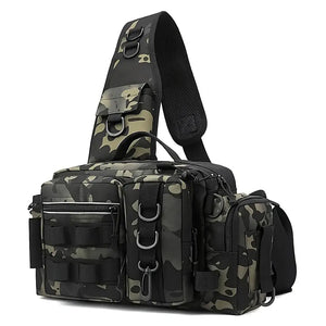 A Bolsa de Pesca Zanter Forest vista na diagonal, com seu bolso lateral em destaque