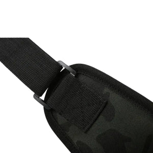 Foco na alça principal da Bolsa de Pesca Zanter Forest