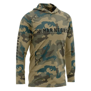 Camisa de Pesca Mar Negro Sublimada Capuz Caqui em foco, vista de frente, com escritas na cor preta no peito