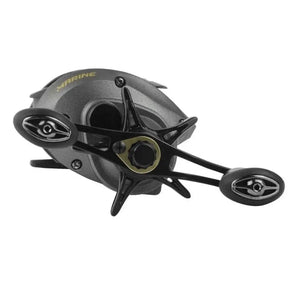 Vista lateral da Carretilha Marine Sports New Ventura VT10 com design ergonômico e pegadores emborrachados