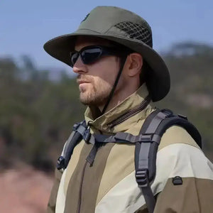 Chapéu de Pesca Zanter Air Trek verde militar com ventilação lateral usado ao ar livre