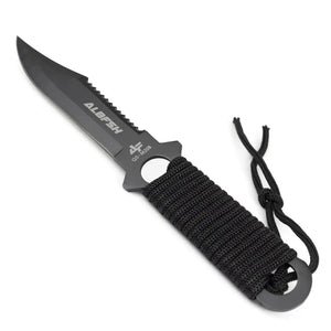 A Faca de Pesca Albatroz Helix sobre uma superfície, com seu cabo em destaque