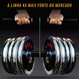 Um peso amarrado com a linha multifilamento Jof Power 4x e duas mãos segurando