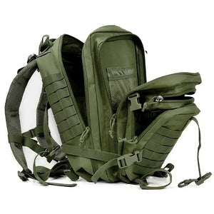 A Mochila de Pesca MK com todas as suas repartições abertas, mostrando sua capacidade