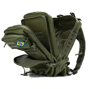 A Mochila de Pesca MK com todas as suas repartições e bolsos abertos