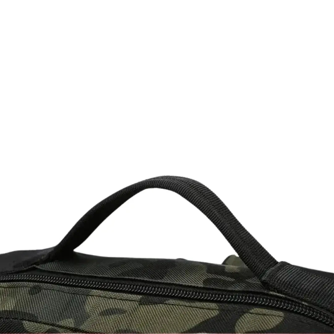 A alça da Bolsa de Pesca Zanter Forest em foco