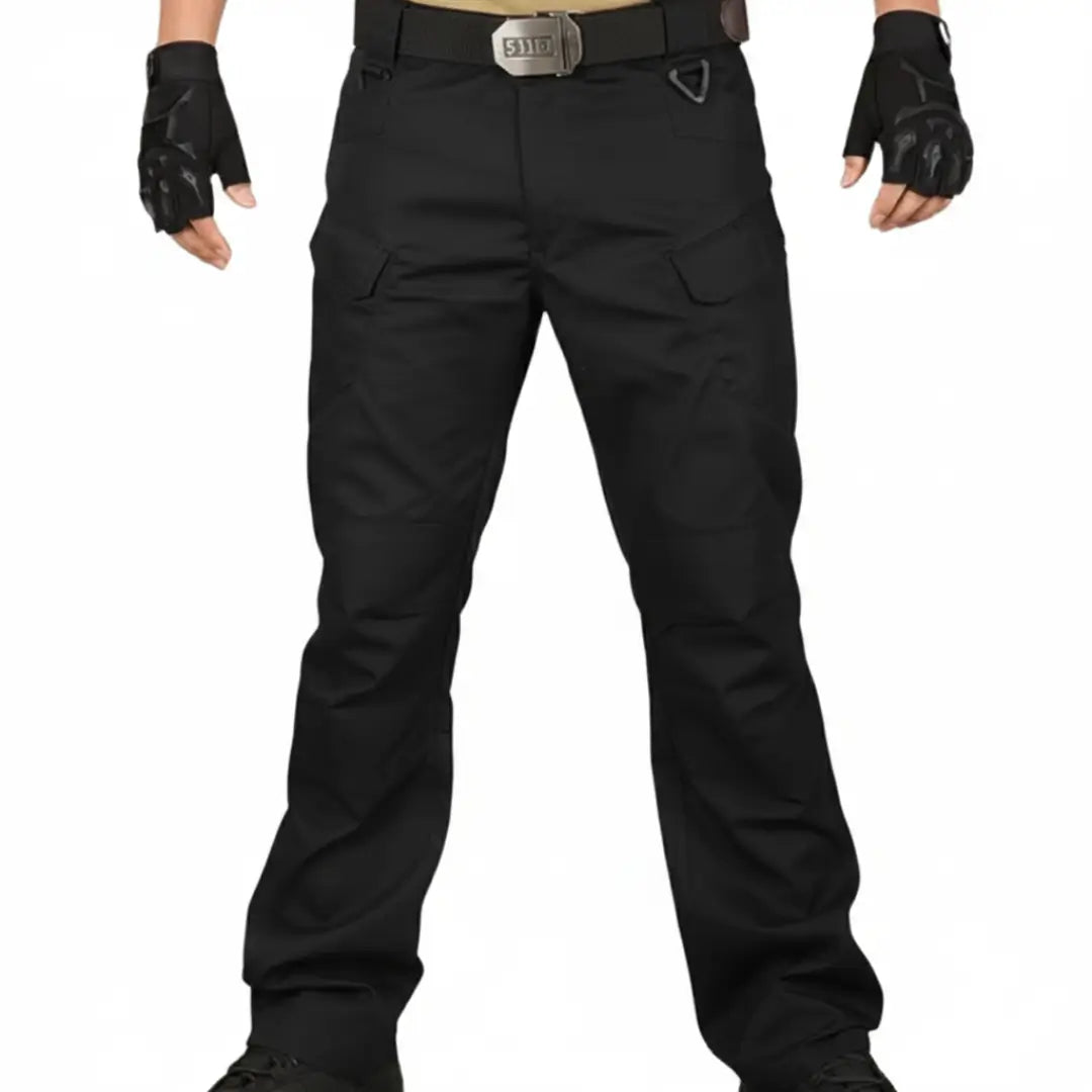 Calça Tática Masculina RipStop na cor preta vista de frente