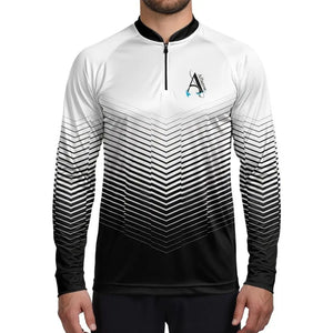 Uma pessoa mostrada de frente usando a Camisa de Pesca Extreme Black Ice
