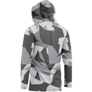 Camisa de Pesca Mar Negro Sublimada Capuz Geométrica vista de costas, com escritas pretas no centro das costas