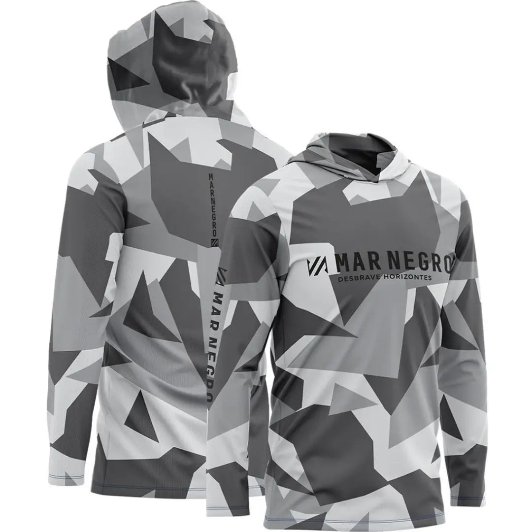 A Camisa de Pesca Mar Negro Sublimada Capuz Geométrica vista de frente e de costas, com seu capuz amostra