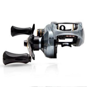 Carretilha Maruri Avante Slim vista frontal com manivela do lado direito.