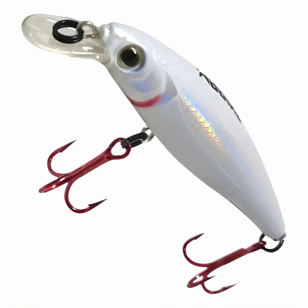 Isca Artificial Savage 85 na cor Ice Minnow vista de lado com suas duas garateias vermelhas