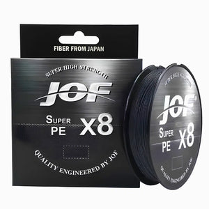 O Carretel da Linha Multifilamento JOF Pure na cor preta em foco, com sua caixa ao lado