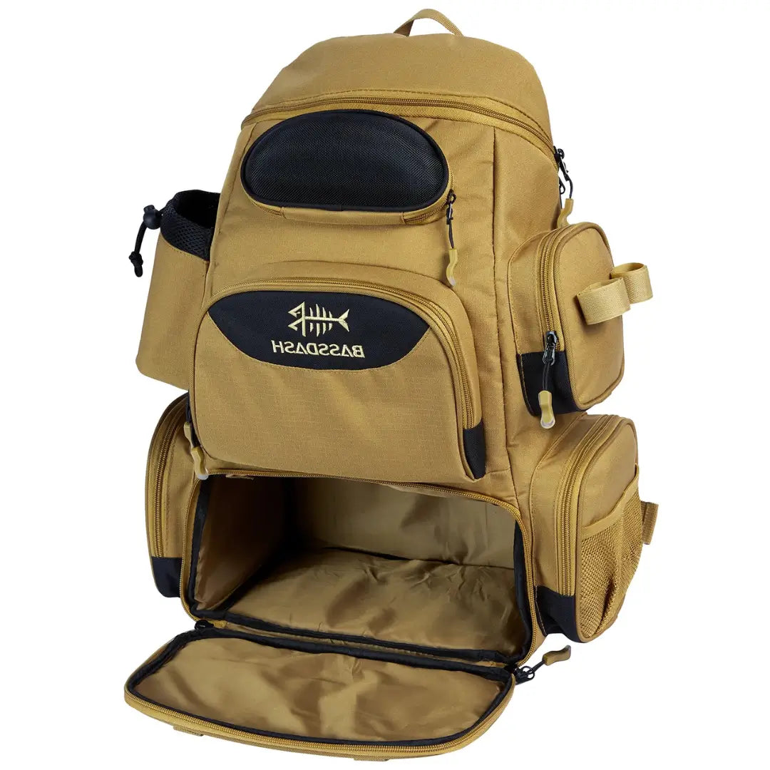 A Mochila de Pesca Bassdash X Caqui virada para a diagonal direita e com seu compartimento inferior aberto, e na lateral seus dois bolsos com zíper