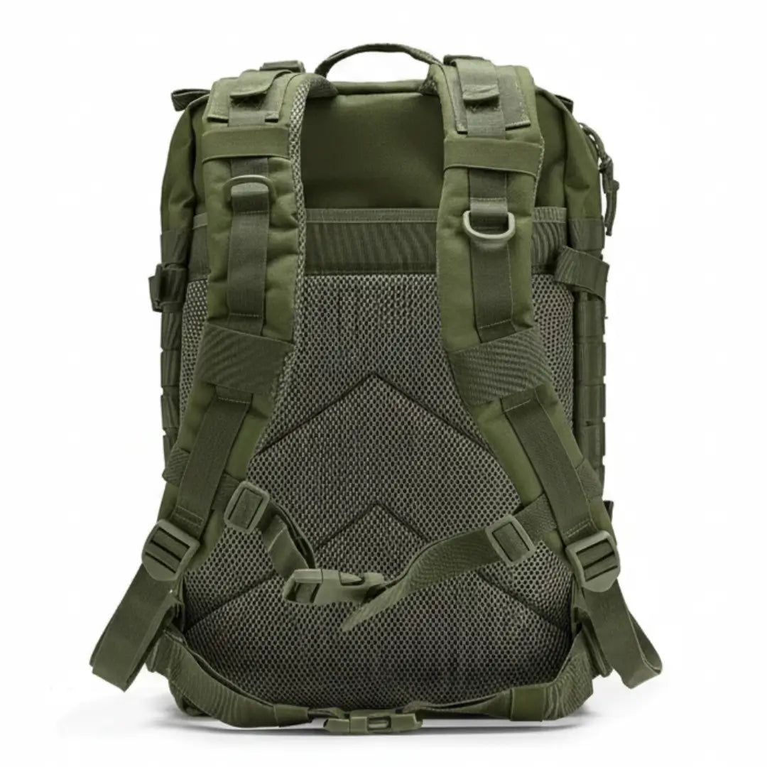 A Mochila de Pesca MK na cor verde mostrada de costas, com suas alças em destaque